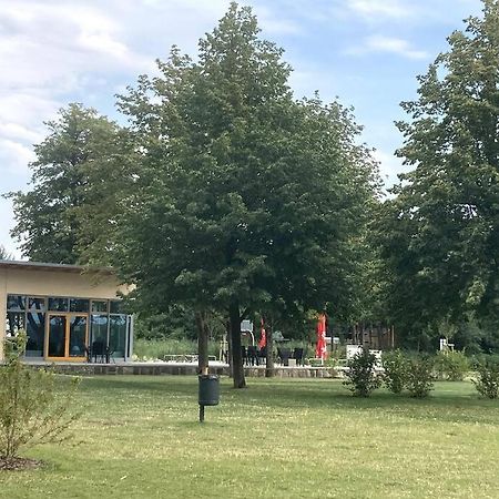 Gemuetliches Holzhaus Am See Warin Экстерьер фото