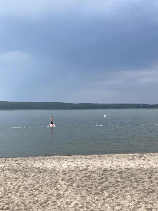Gemuetliches Holzhaus Am See Warin Экстерьер фото